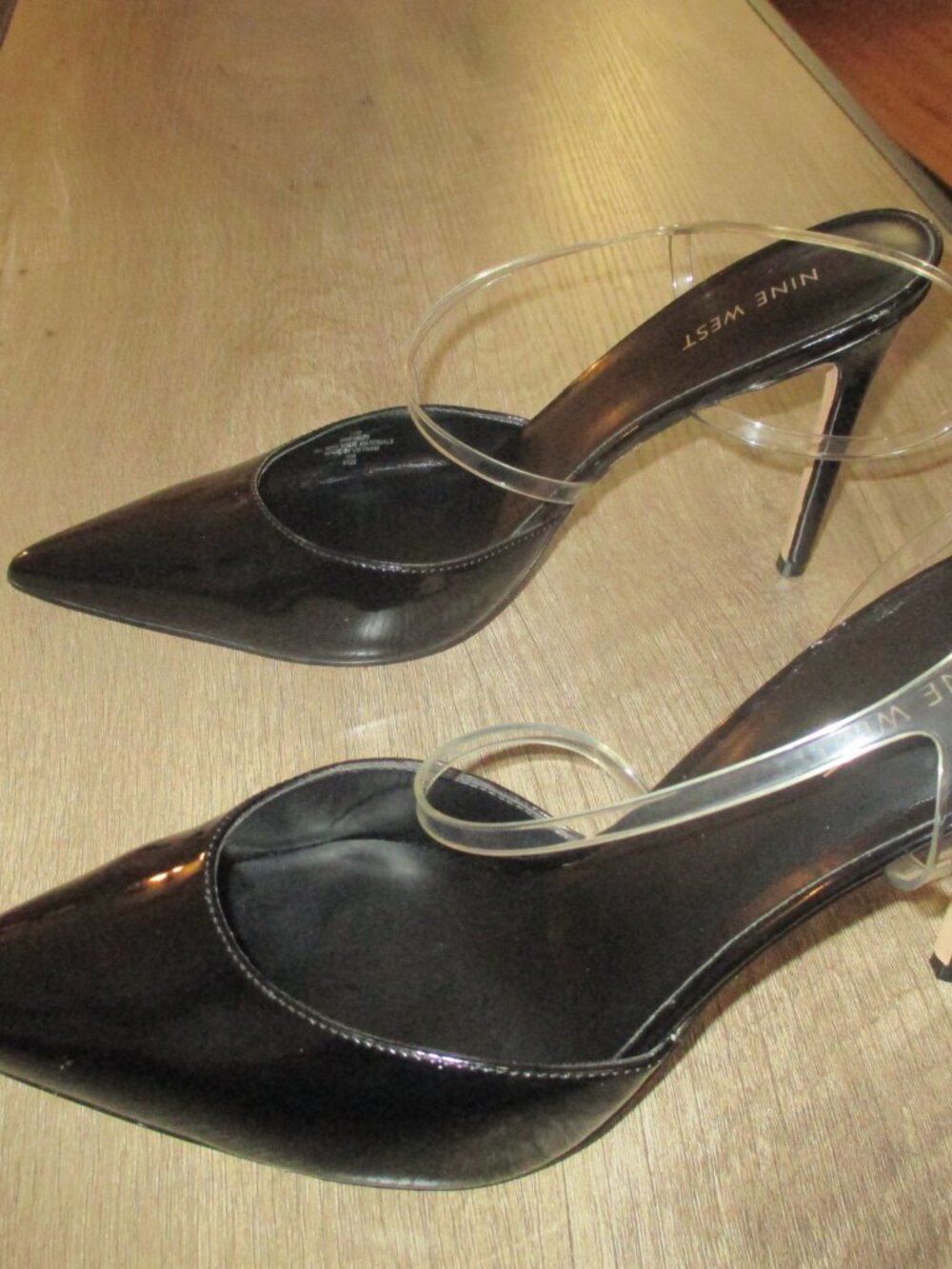 nine west size 11 FOEZ3 black heels